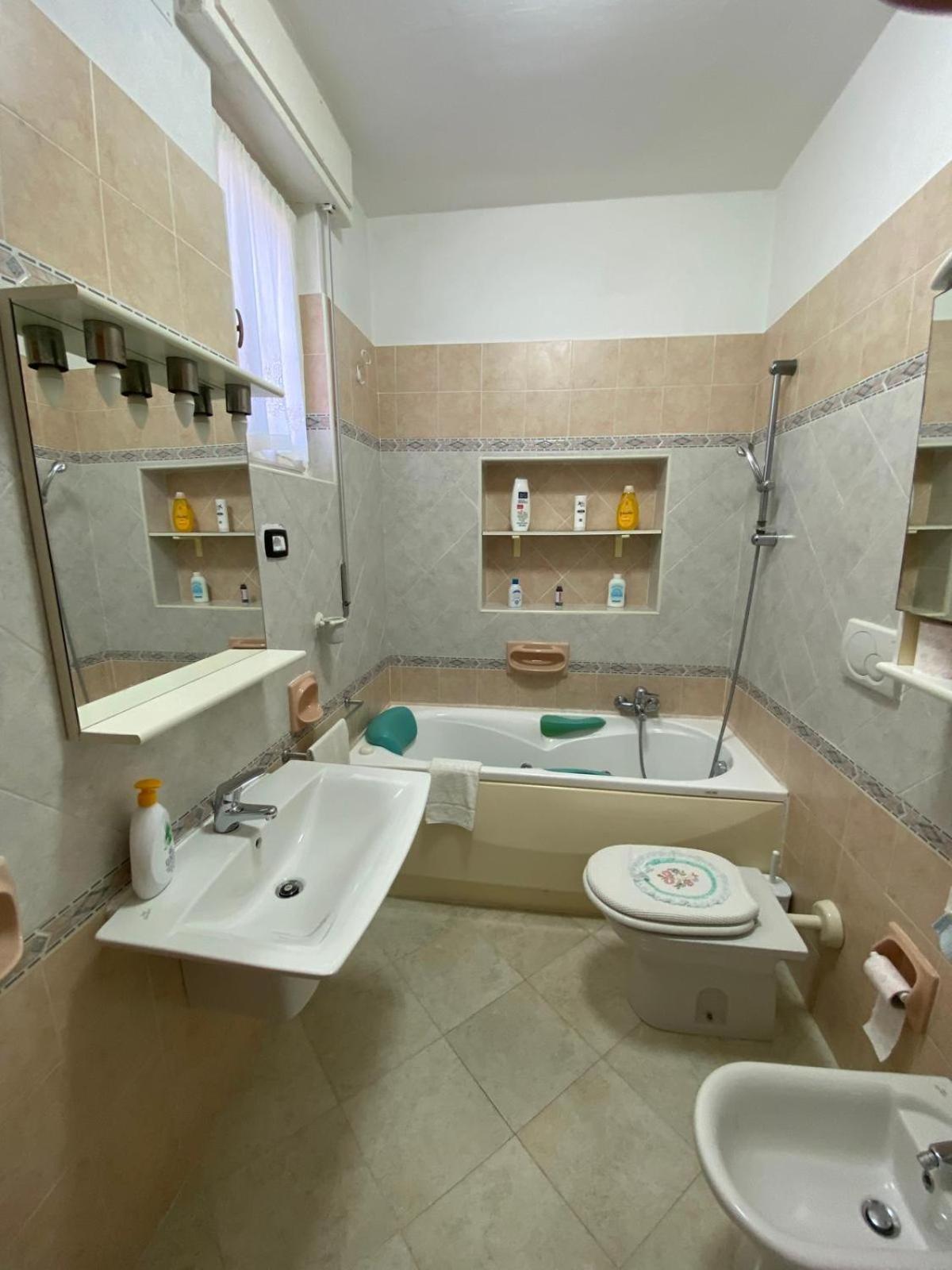 Lemon House Apartment Sassari Exterior photo